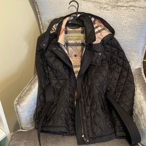 Beautiful Quilted Burberry jacket. Perfect for fall! Worn twice.